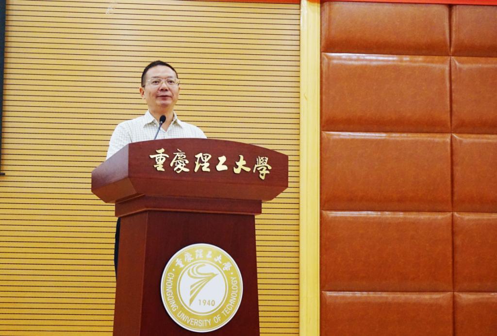 田波副校长致辞,高度肯定本次夏令营活动