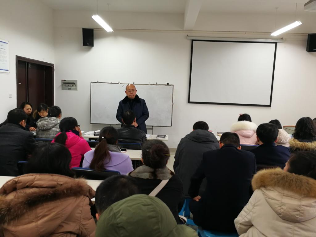 廖林清校长在讲话